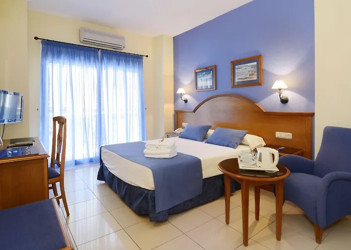 Isabel טורמולינוס